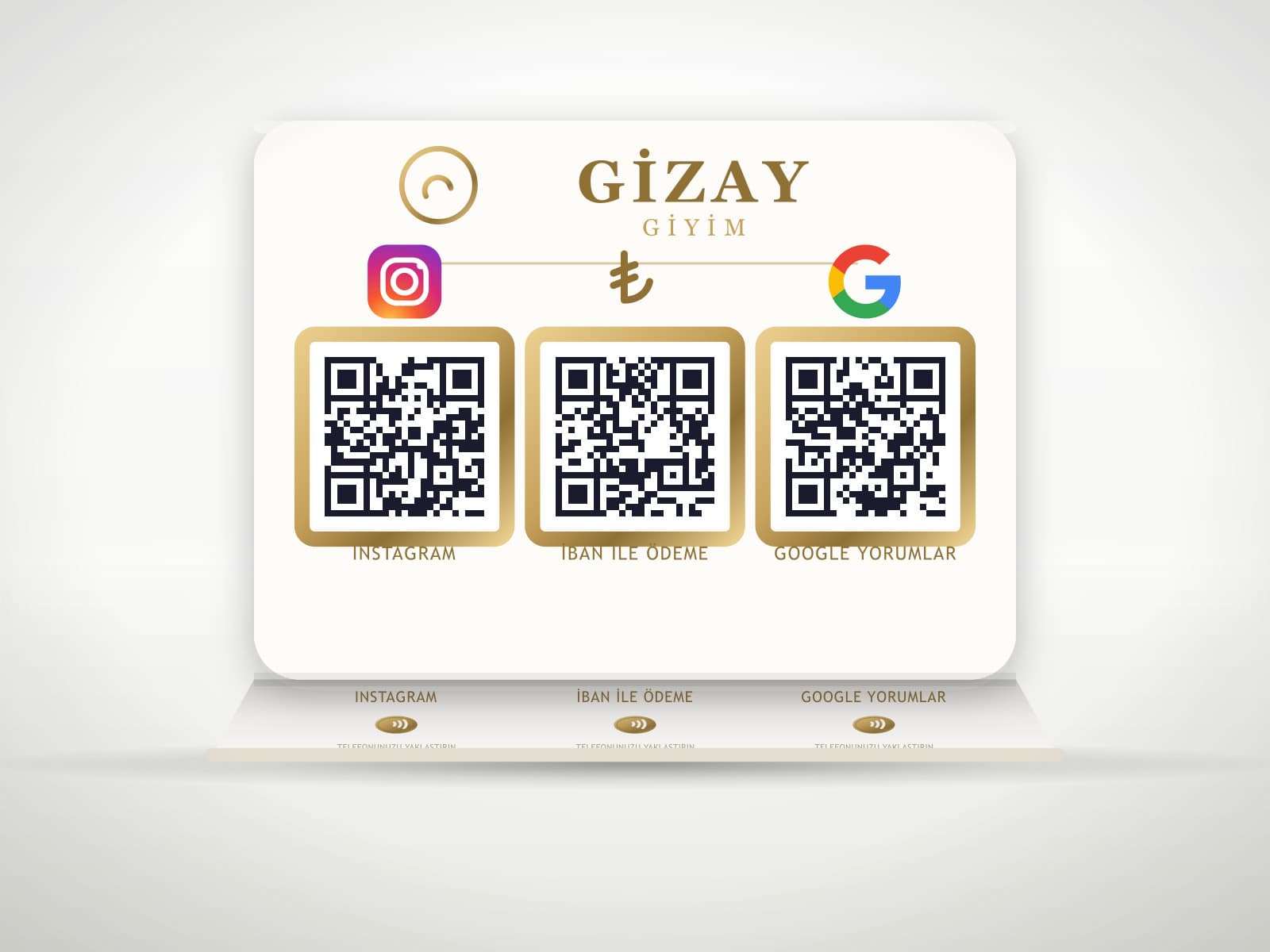 Gizay Giyim için üretilen özel tasarım QR ve NFC pleksi stand